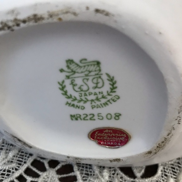 Vintage Lady Vase- Baby Blue and White ESD - Picture 7 of 12